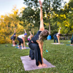 Yoga dans le parc (multi-niveaux) 26 juin 2024