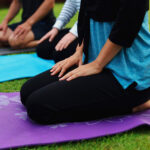 Yoga dans le parc (pour tous)